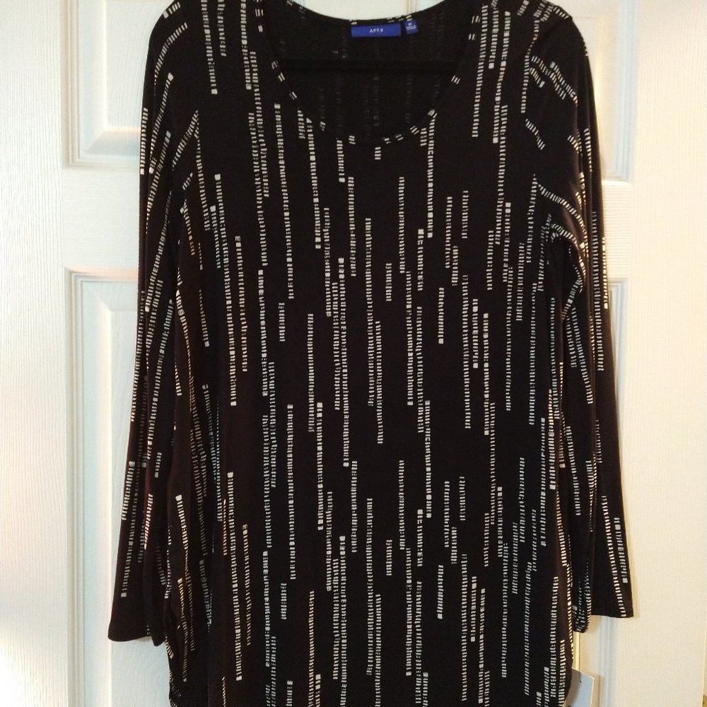 Apt. Nine Tunic Top - NWT - size Med